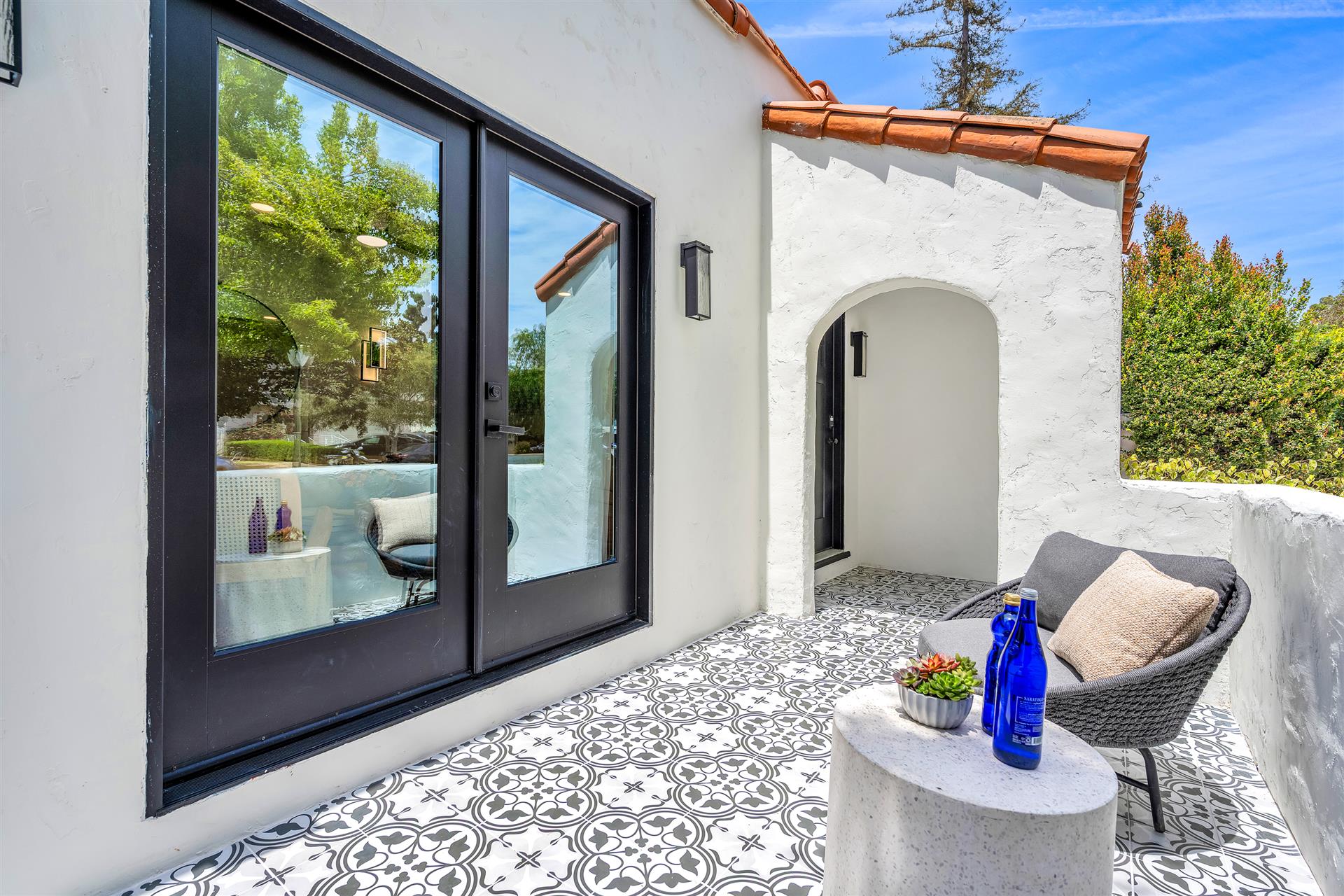 2015 Malcolm Ave, Los Angeles, 90025