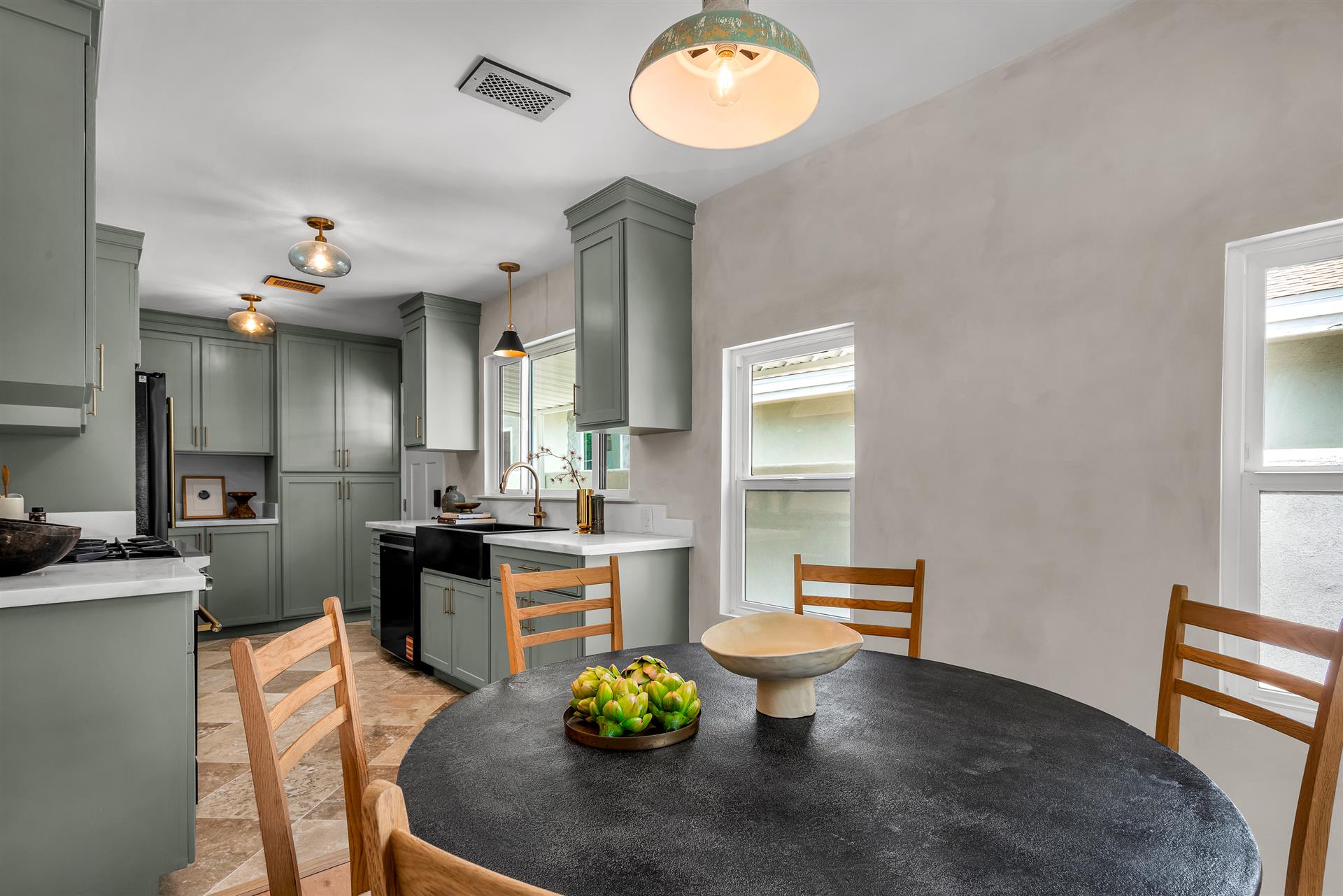 2015 Malcolm Ave, Los Angeles, 90025
