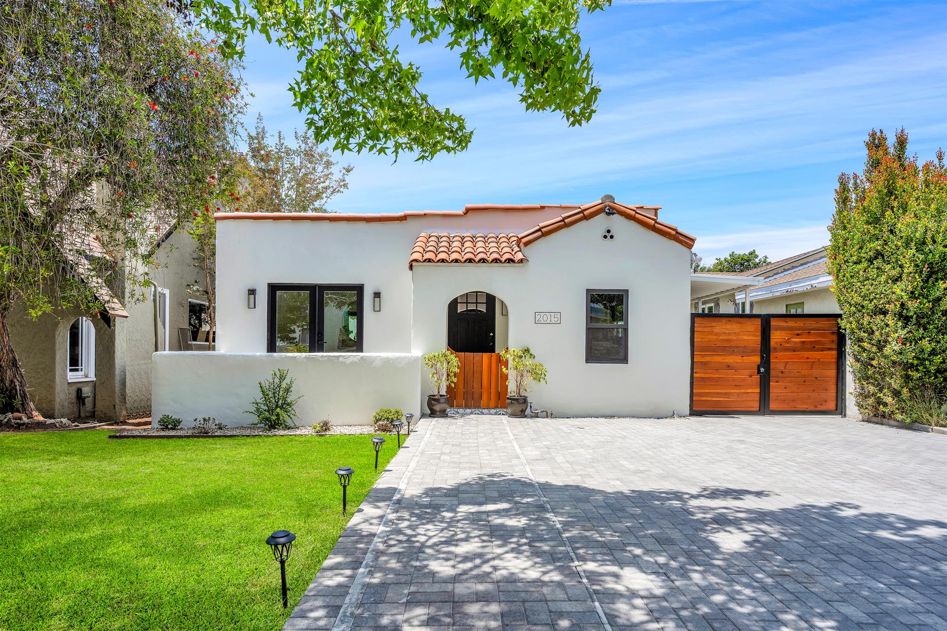 2015 Malcolm Ave, Los Angeles, 90025
