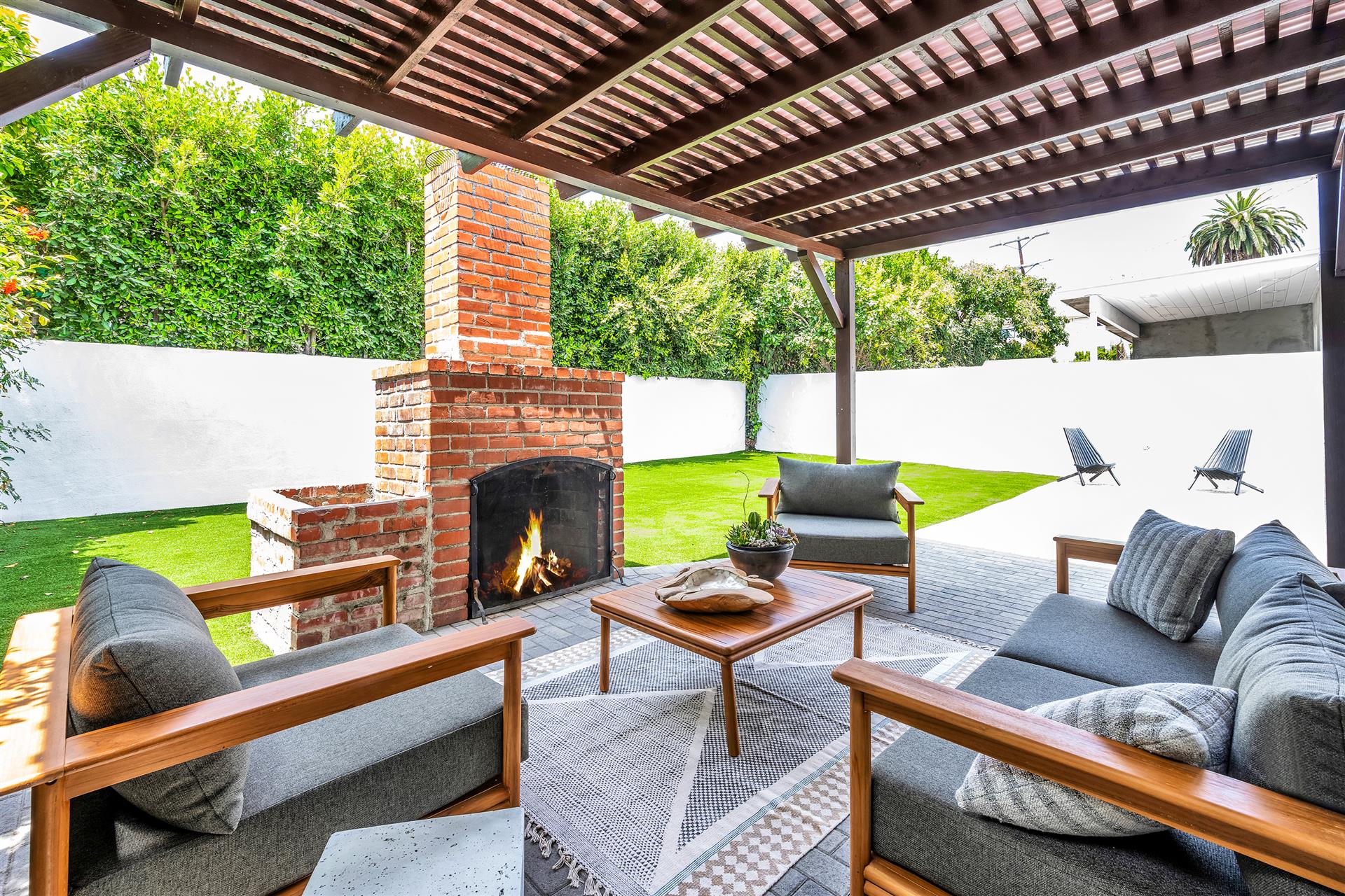 2015 Malcolm Ave, Los Angeles, 90025