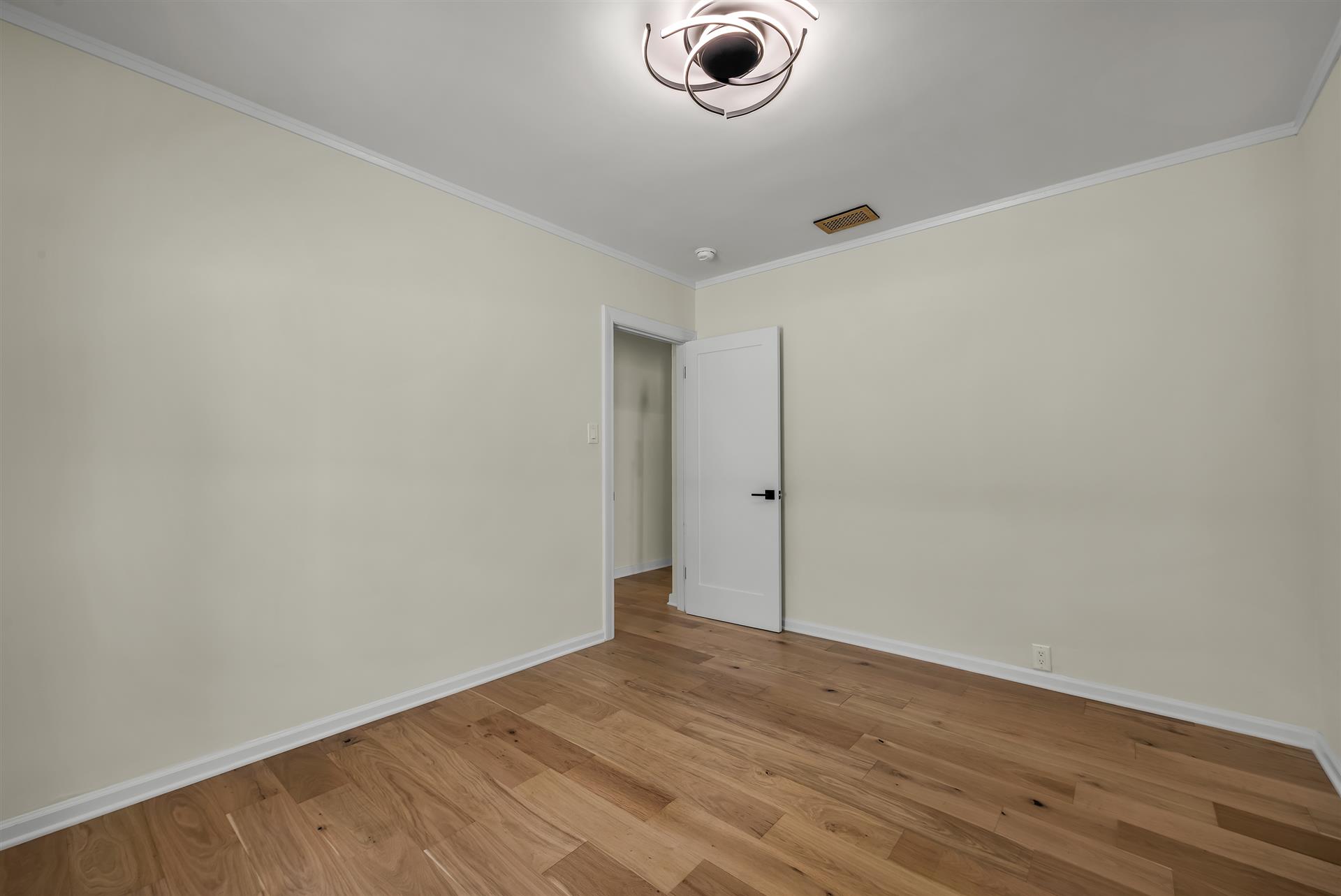 2015 Malcolm Ave, Los Angeles, 90025