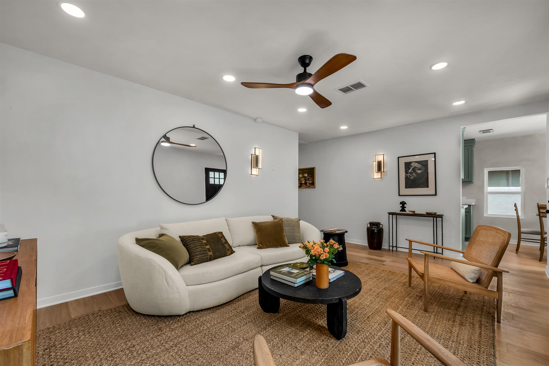 2015 Malcolm Ave, Los Angeles, 90025